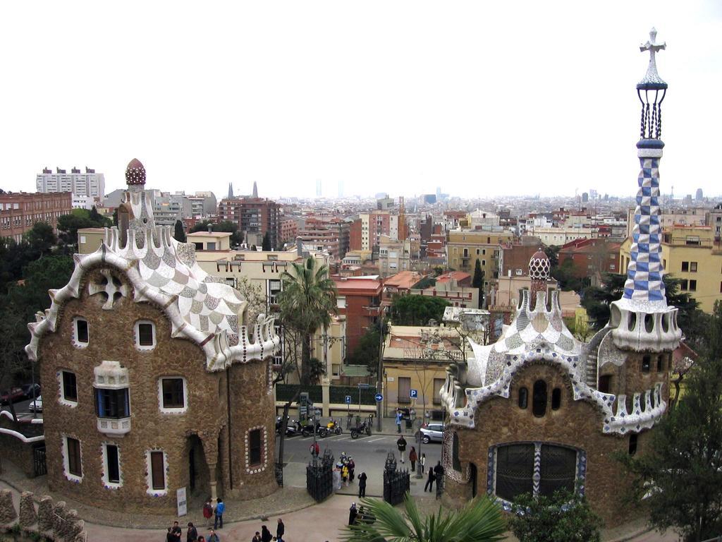 Atic Gaudi-Gracia Apartment Barcelona Luaran gambar