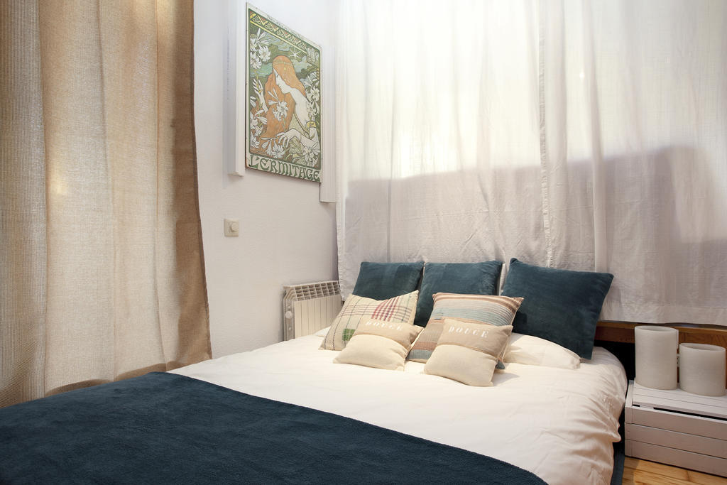 Atic Gaudi-Gracia Apartment Barcelona Bilik gambar